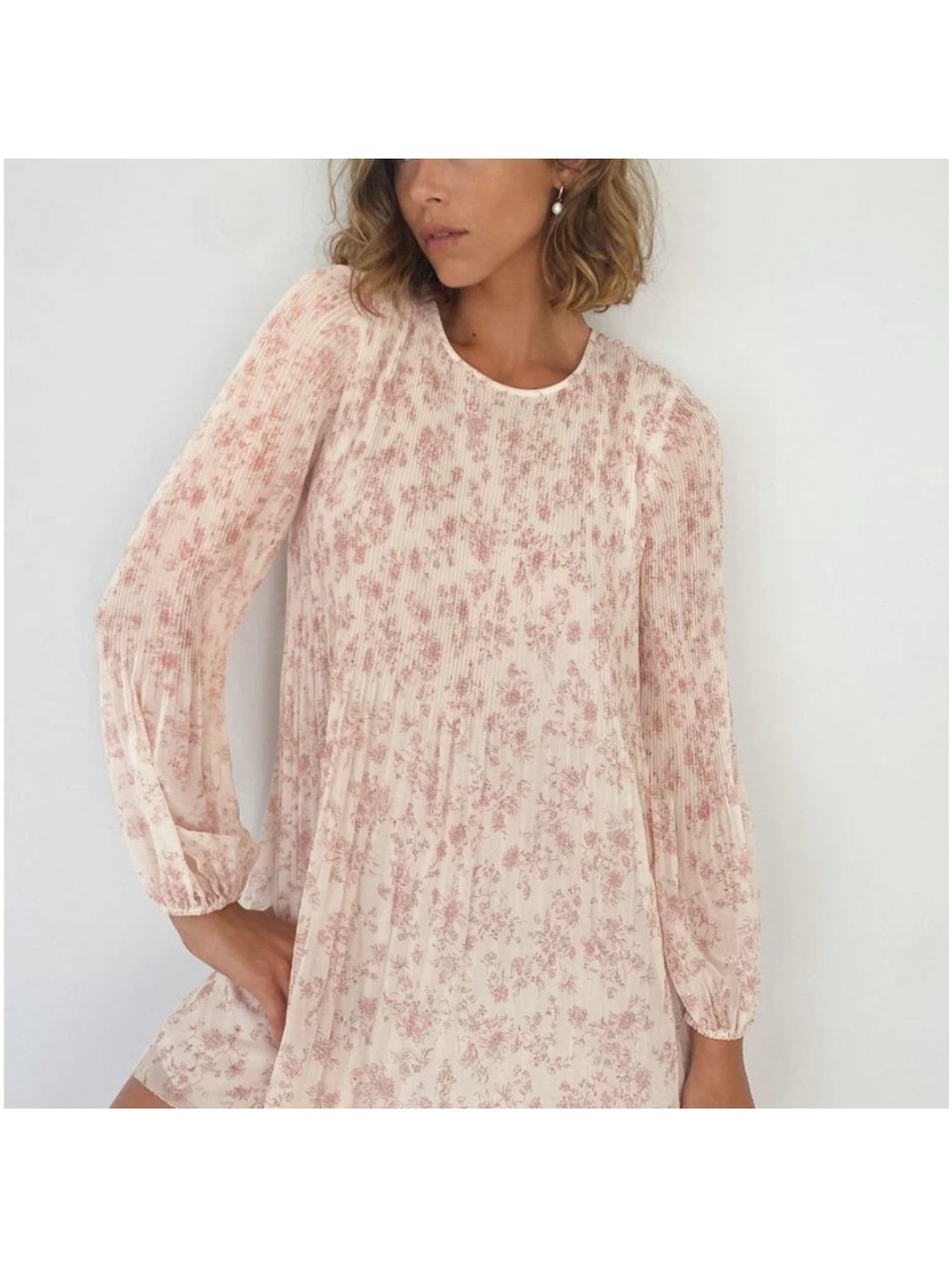 Aritzia Wilfred Daydreamer mini dress